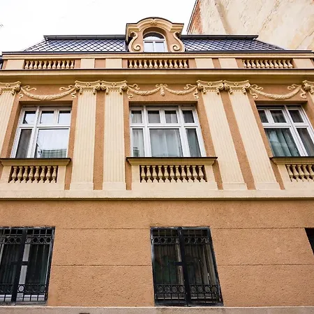 Lux Old Town Apartment *